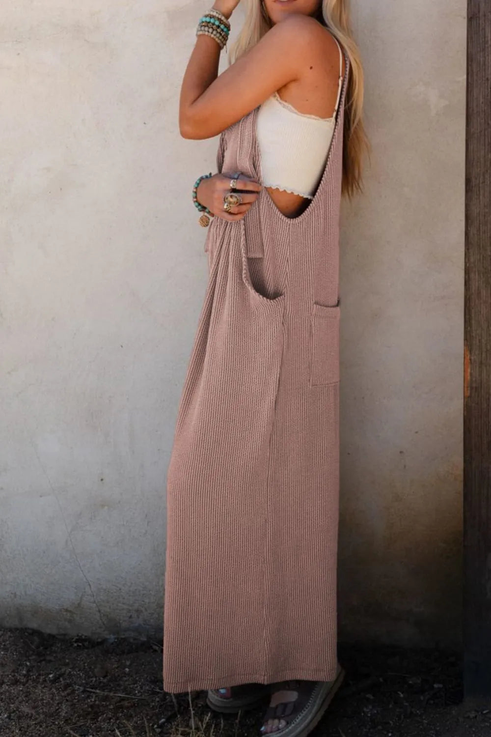 2ecc42e3-6ea6-4201-b93c-91d1b2d806bf-Max